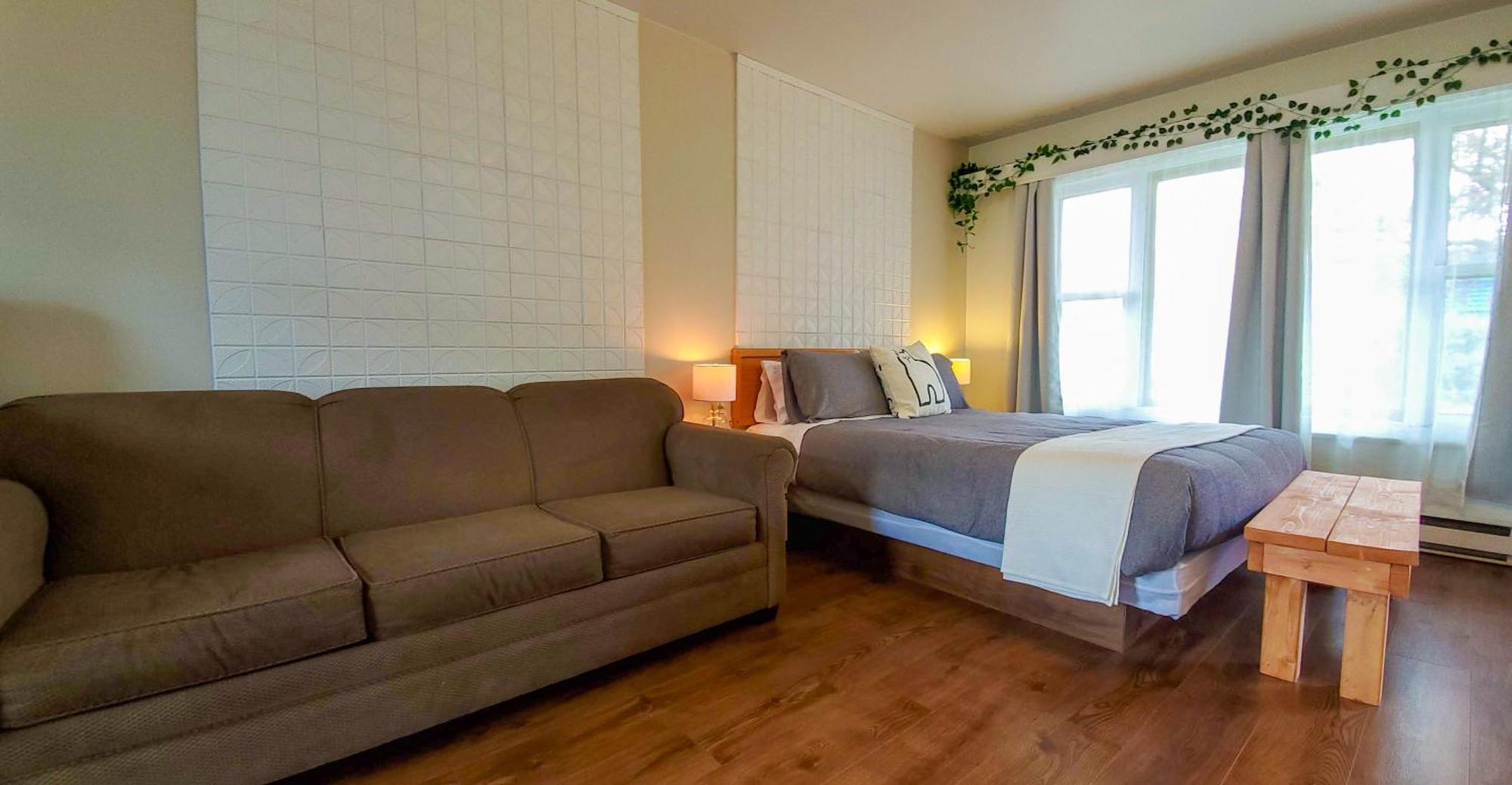 Sainte-Anne-de-Beaupré Lofts Fleuve Et Montagnes汽车旅馆 外观 照片